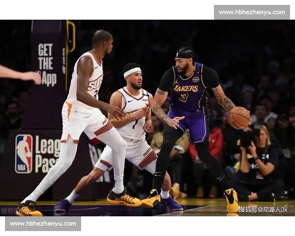 詹眉发力湖人鏖战热火攻防拉锯关键时刻定胜负全场节奏起伏观感拉满